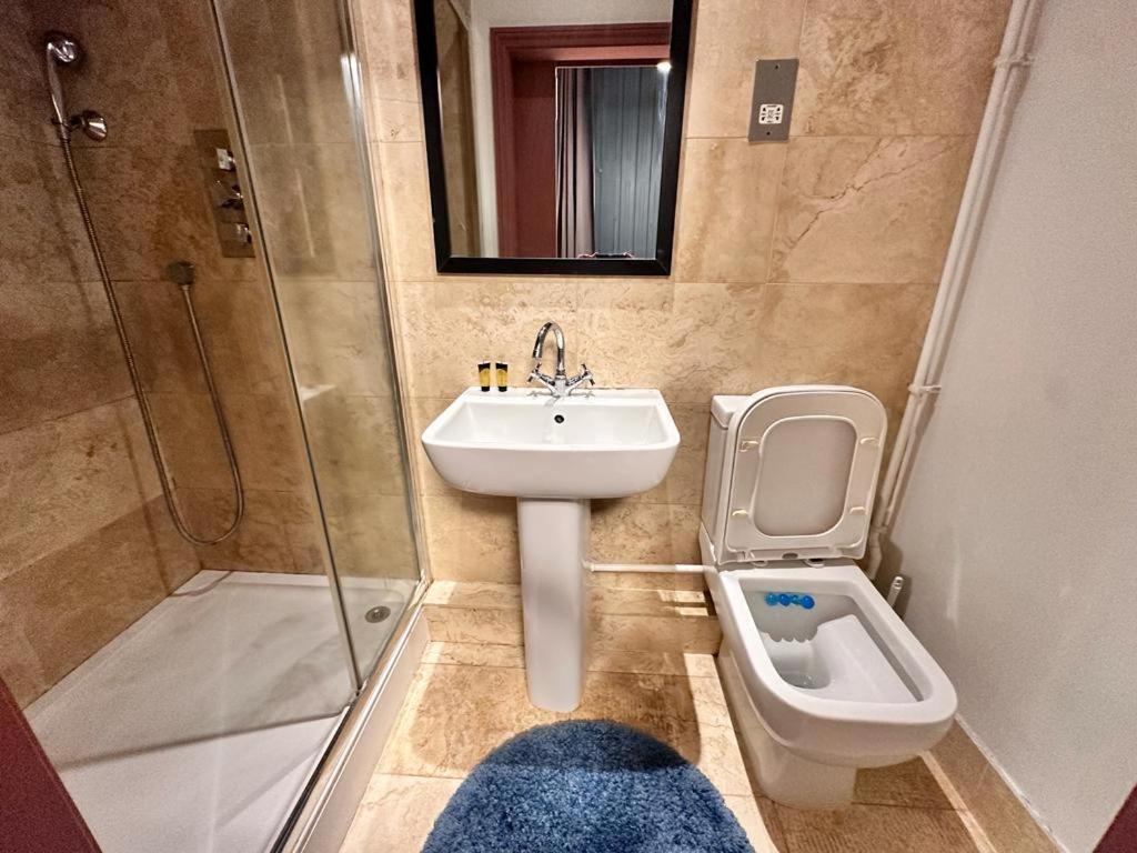 Paddington Station - 2-Bedrooms, 2-Baths And Living Room - Posh Apartment In Central ลอนดอน ภายนอก รูปภาพ
